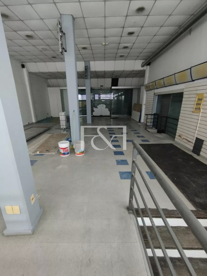 Local Comercial ID.2549 - Alquiler de Local en Cordón