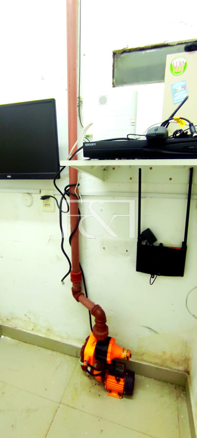 Local Comercial ID.2476 - Alquiler Local en el Centro