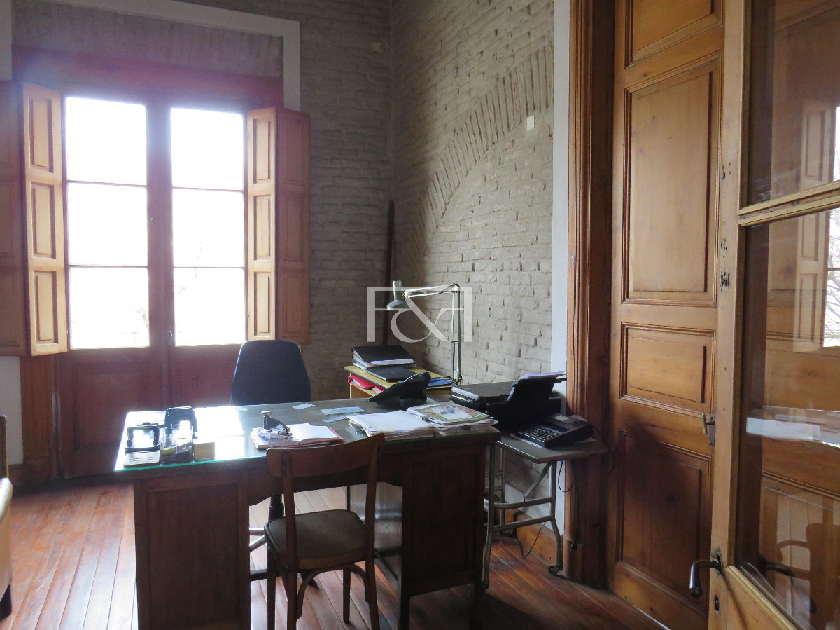 Local Comercial ID.1261 - Venta excelente Local - Aguada