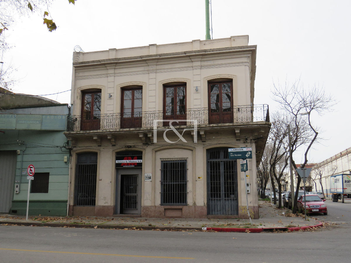 Local Comercial ID.1261 - Venta excelente Local - Aguada