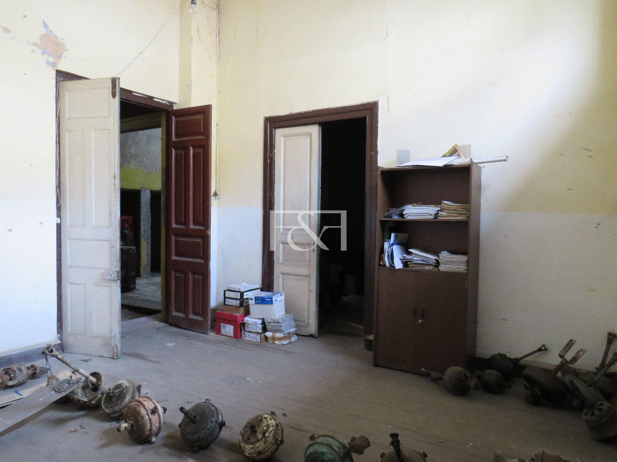 Local Comercial ID.1261 - Venta excelente Local - Aguada