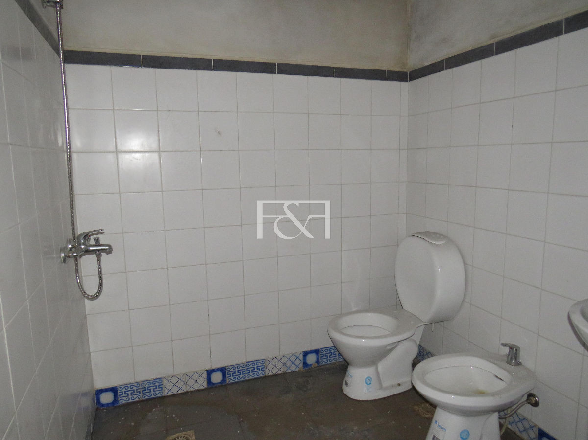 Local Comercial ID.1261 - Venta excelente Local - Aguada