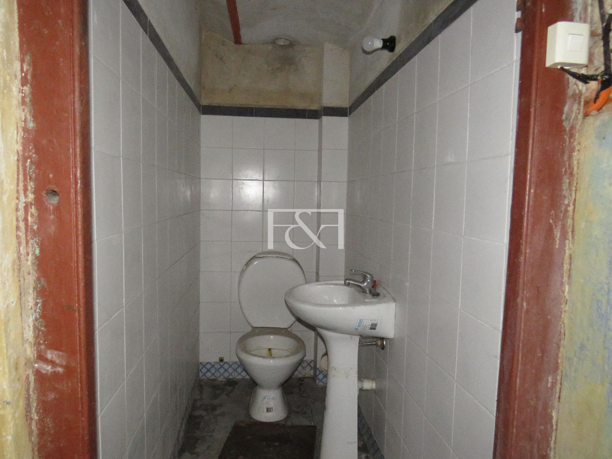 Local Comercial ID.1261 - Venta excelente Local - Aguada