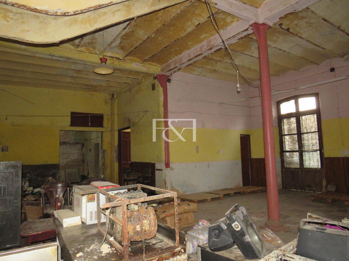 Local Comercial ID.1261 - Venta excelente Local - Aguada