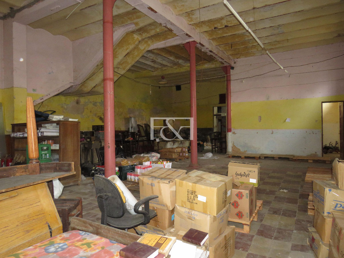 Local Comercial ID.1261 - Venta excelente Local - Aguada