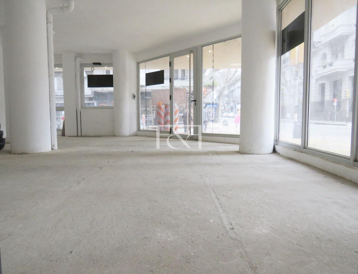 Local Comercial ID.1270 - Venta Centro excelente Local Comercial