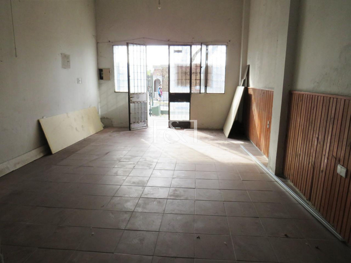 Local Comercial ID.1403 - Venta dos Monoambientes o Locales Comerciales Brazo Oriental