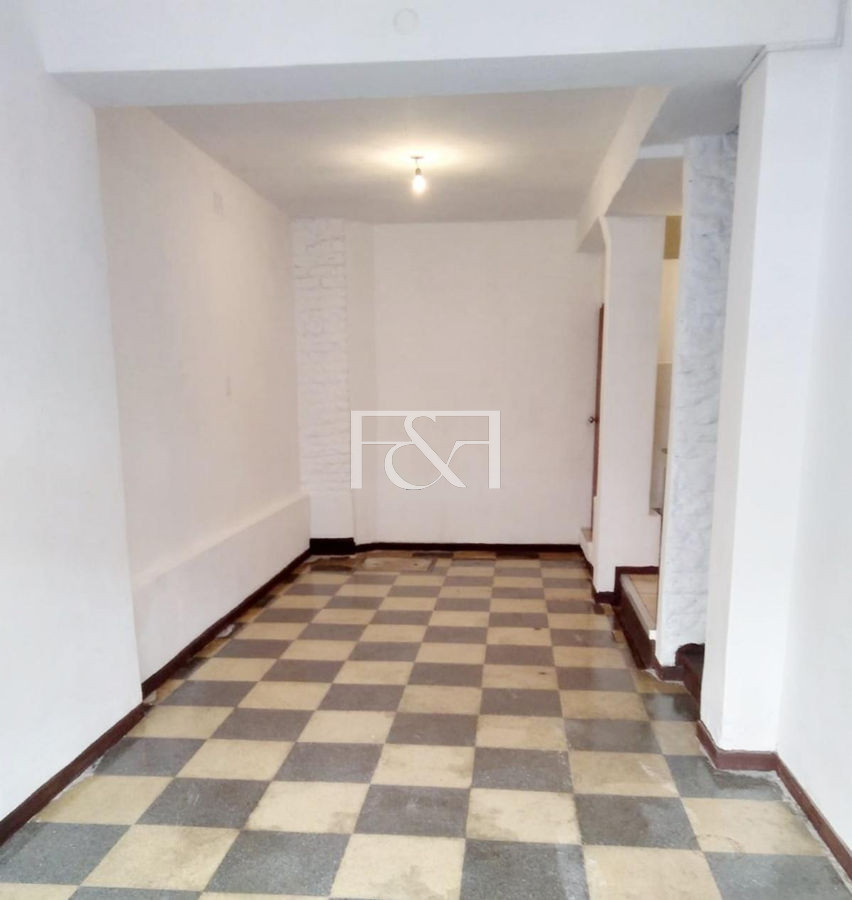 Local Comercial ID.1408 - Venta  Local Comercial con Renta Ciudad Vieja