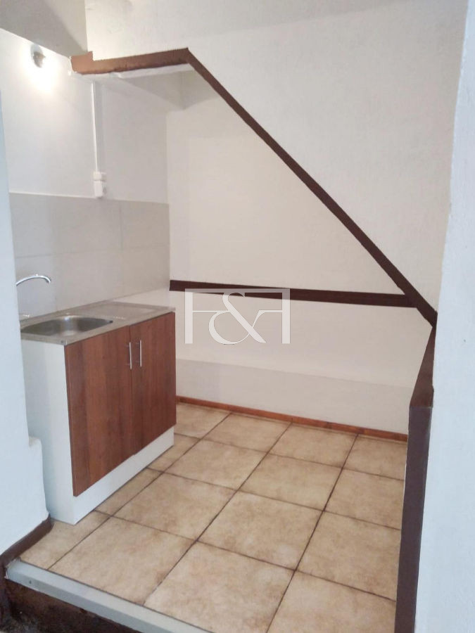 Local Comercial ID.1408 - Venta  Local Comercial con Renta Ciudad Vieja