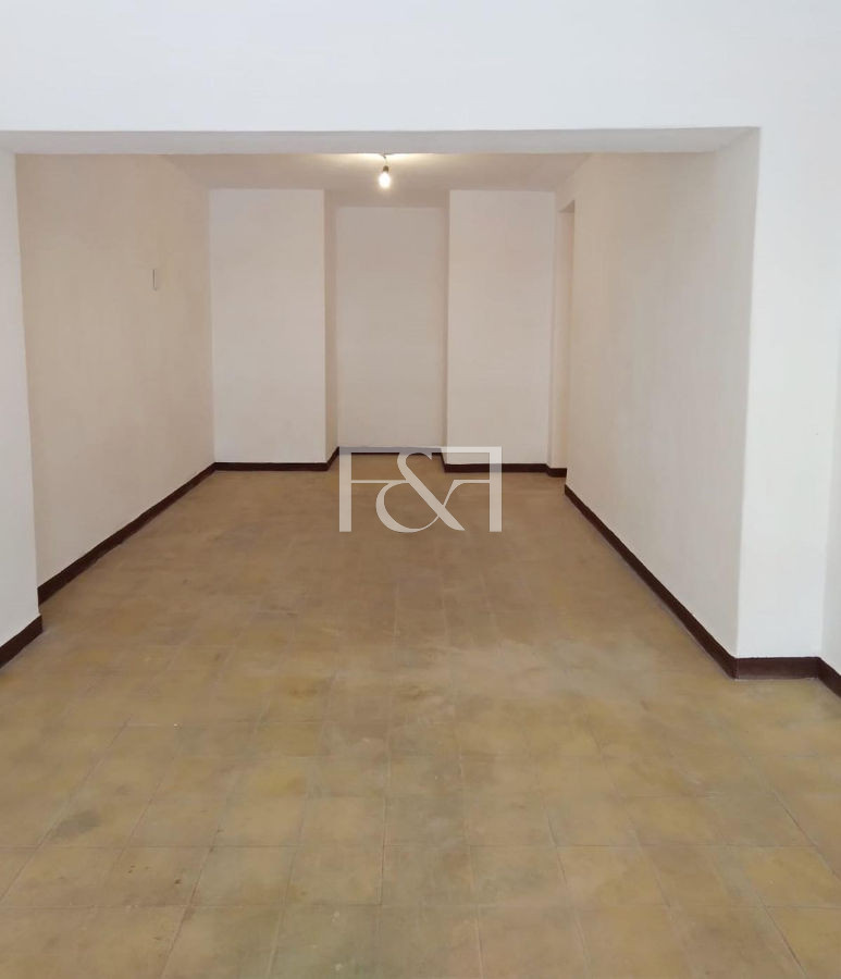 Local Comercial ID.1408 - Venta  Local Comercial con Renta Ciudad Vieja