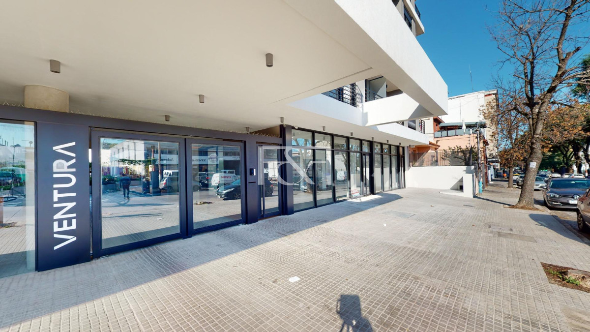 Local Comercial ID.2758 - Alquiler de Local Comercial en la Blanqueada