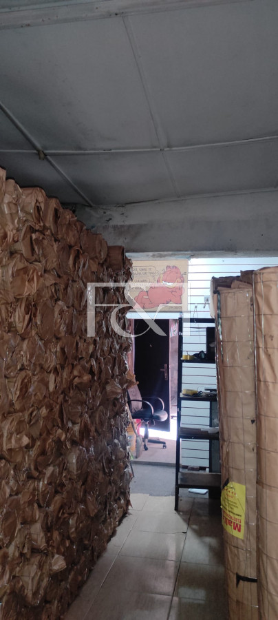 Local Comercial ID.2304 - Venta de Local en la Comercial