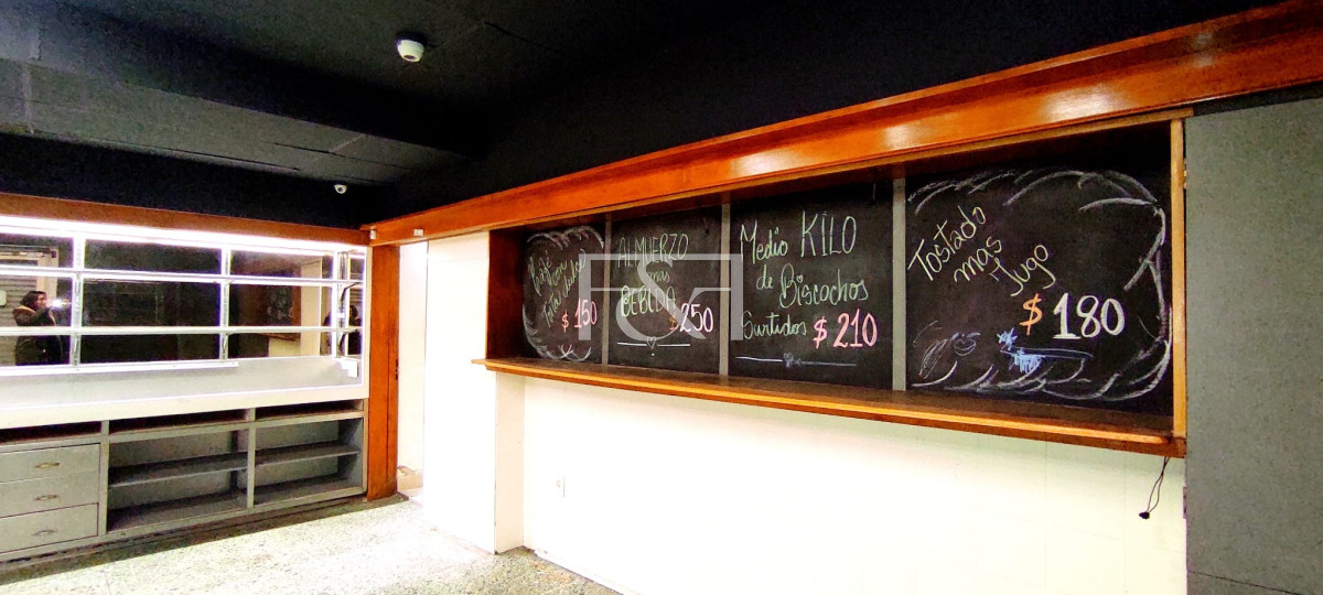 Local Comercial ID.2476 - Alquiler Local en el Centro