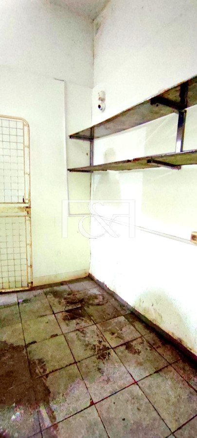 Local Comercial ID.2476 - Alquiler Local en el Centro