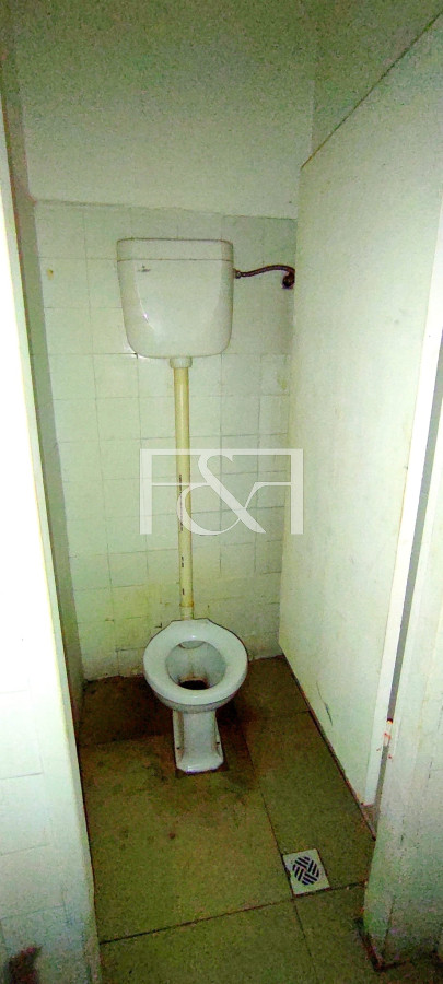 Local Comercial ID.2476 - Alquiler Local en el Centro