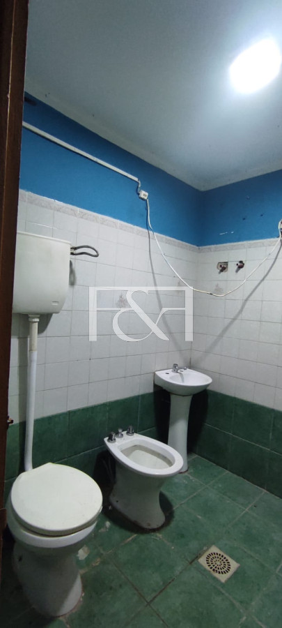 Local Comercial ID.2562 - Local Comercial y Casa en dos dormitorios 