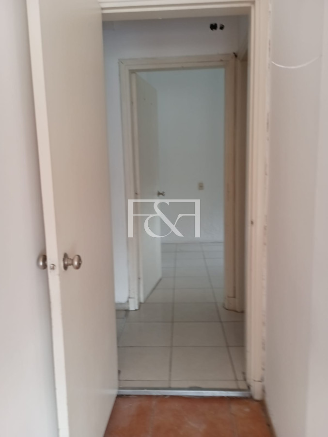 Local Comercial ID.2736 - Alquilo amplio local con vivienda sobre Avda Agraciada