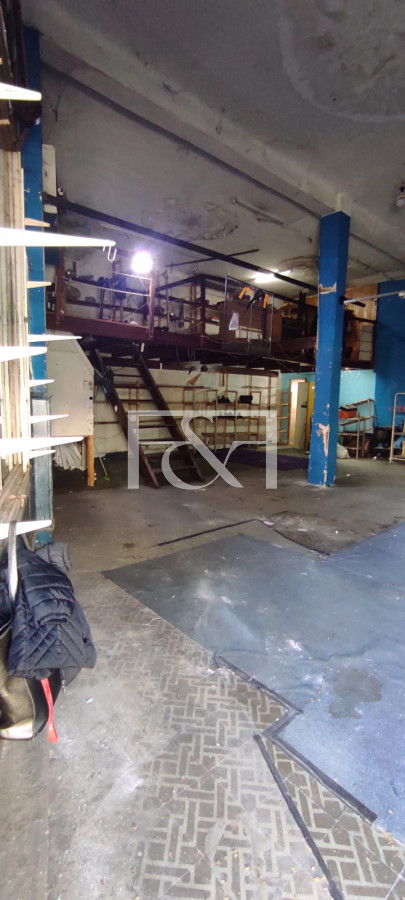 Local Comercial ID.2562 - Local Comercial y Casa en dos dormitorios 