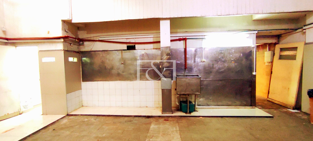 Local Comercial ID.2476 - Alquiler Local en el Centro