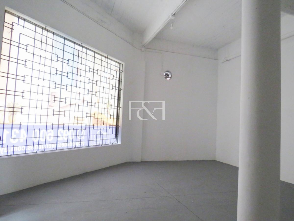 Local Comercial ID.2277 - Venta de Local Comercial Ciudad Vieja 