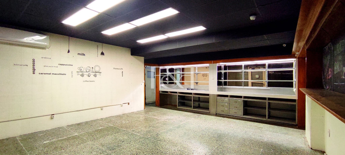 Local Comercial ID.2476 - Alquiler Local en el Centro