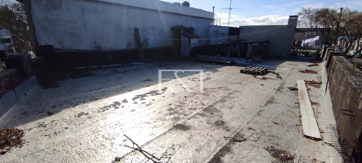 Local Comercial ID.2562 - Local Comercial y Casa en dos dormitorios 