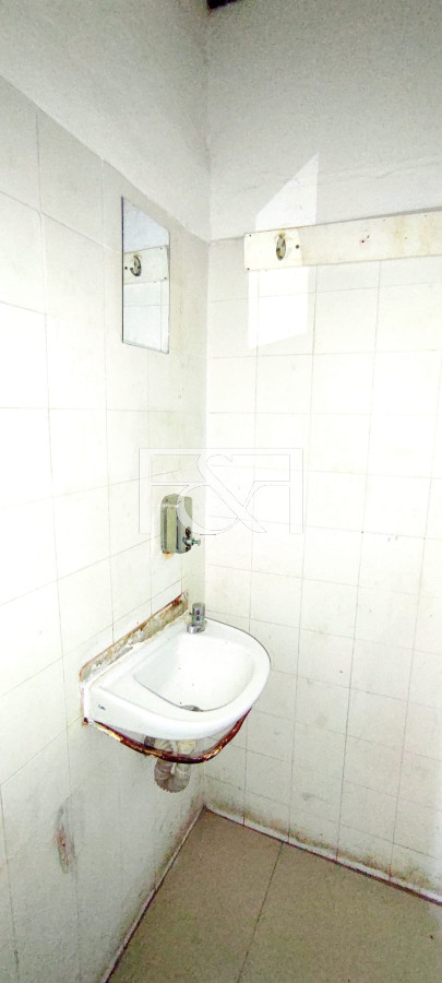 Local Comercial ID.2476 - Alquiler Local en el Centro