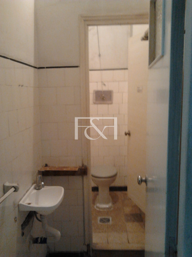 Local Comercial ID.2308 - Alquiler de Oficinas 