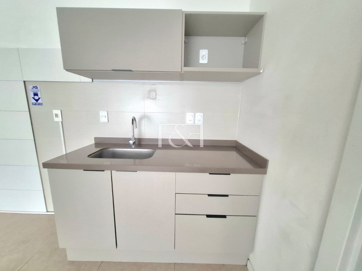 Local Comercial ID.2757 - Alquiler local Comercial
