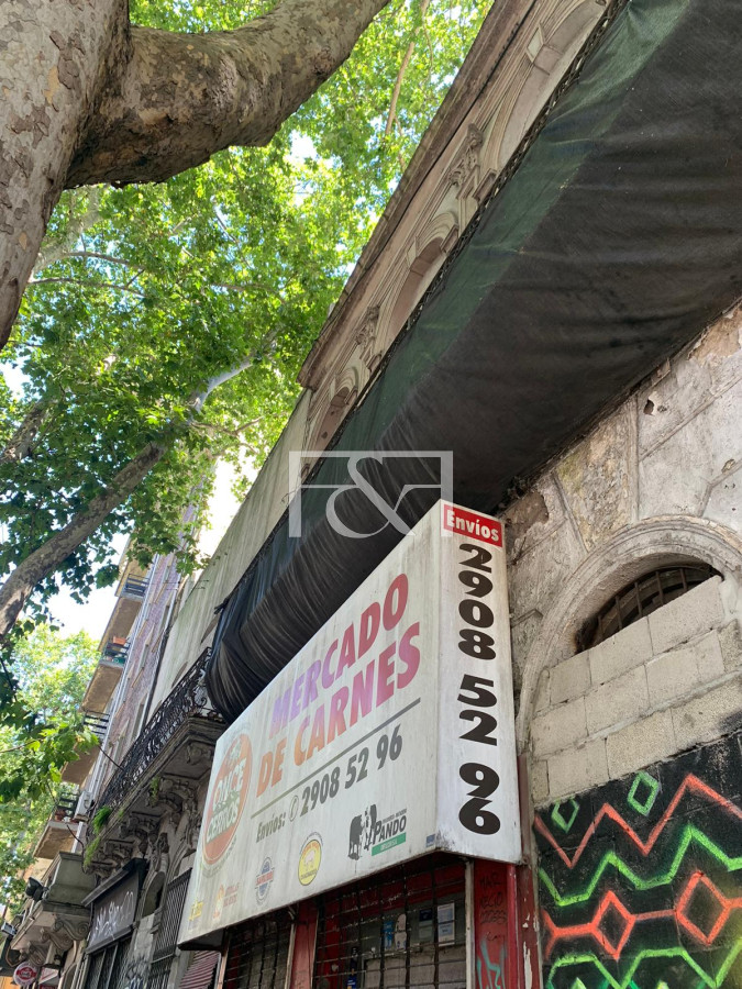 Terreno ID.2371 - Terreno en el centro , Con altura de 27mt permitida , fos %100
