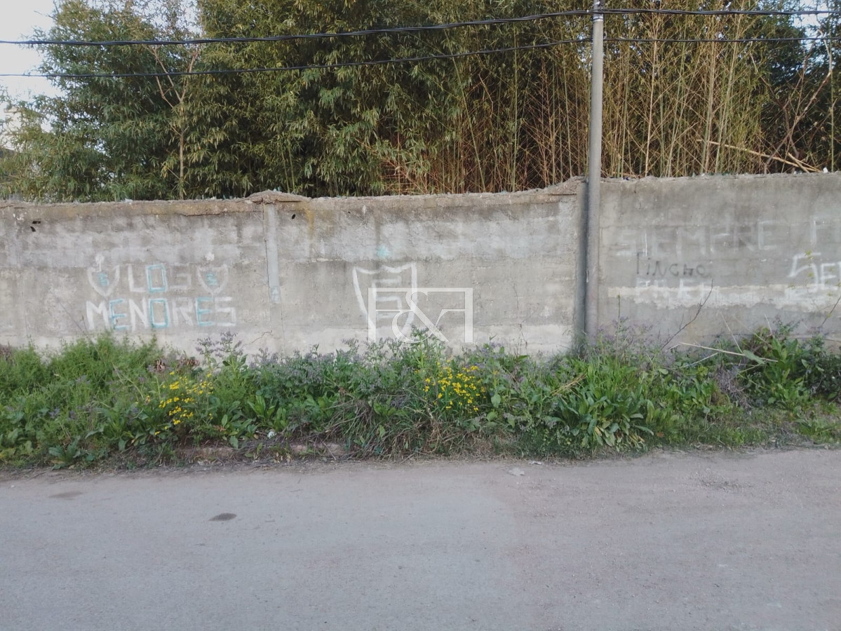 Terreno ID.2834 - Vendo ,Amplio Terreno 700 mtrs2 .  PRADO