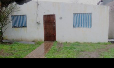 Terreno más casa a reciclar en La Teja