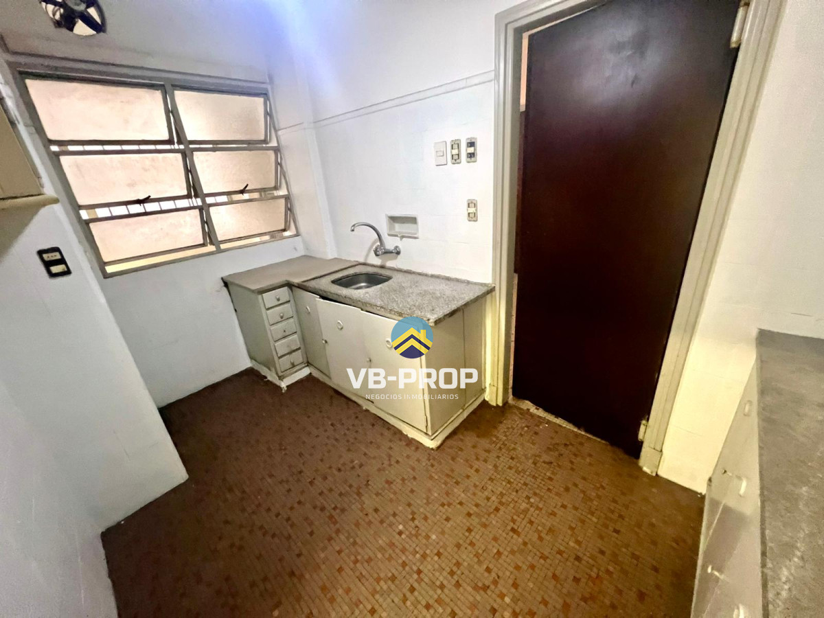 Apartamento ID.454 - Venta apartamento centro 3 dormitorios + servicio oficina 