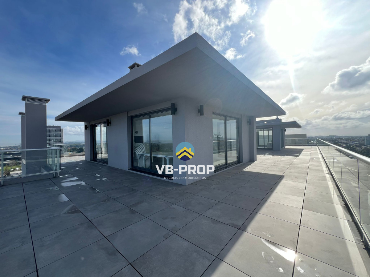 Apartamento ID.356 - Venta apartamento 2 dormitorios + cochera centro Maldonado Edificio Italia
