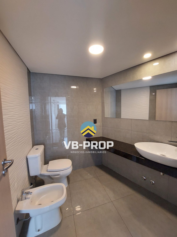 Apartamento ID.29 - Venta Apartamento Torre Gaudí Punta Del Este 2 Dormitorios 