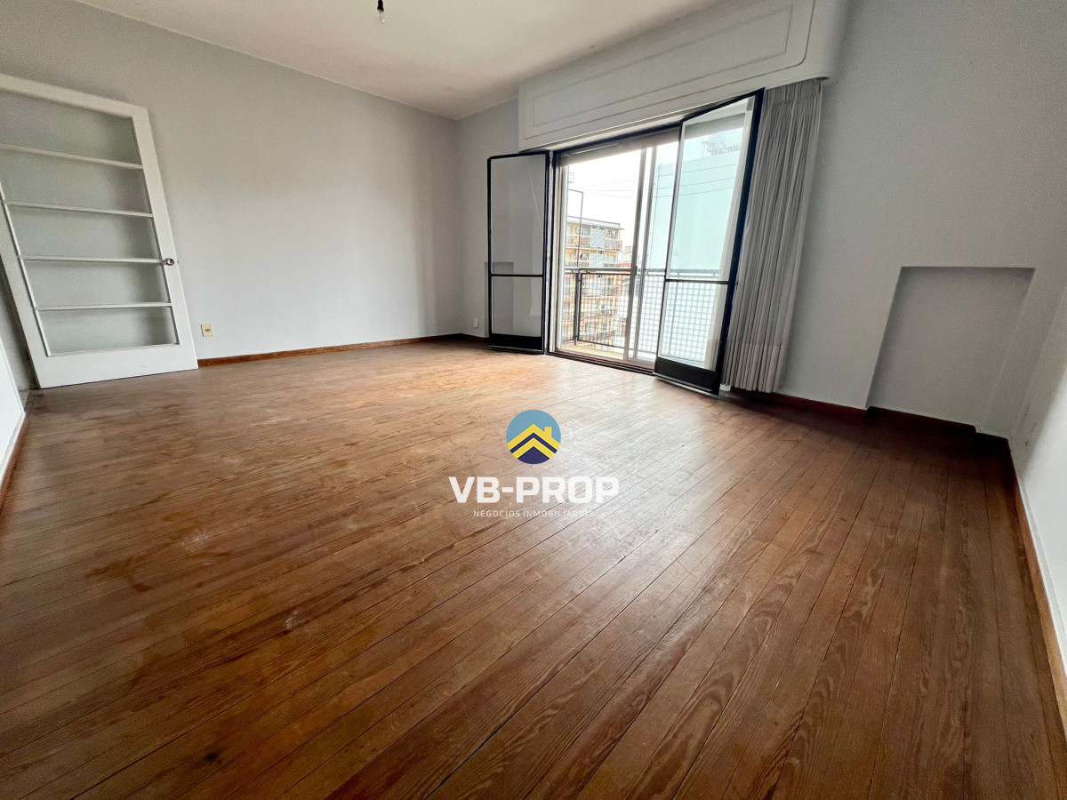 Apartamento ID.389 - Apartamento 2 dormitorios + servicio en venta cordon centro oportunidad oficina 