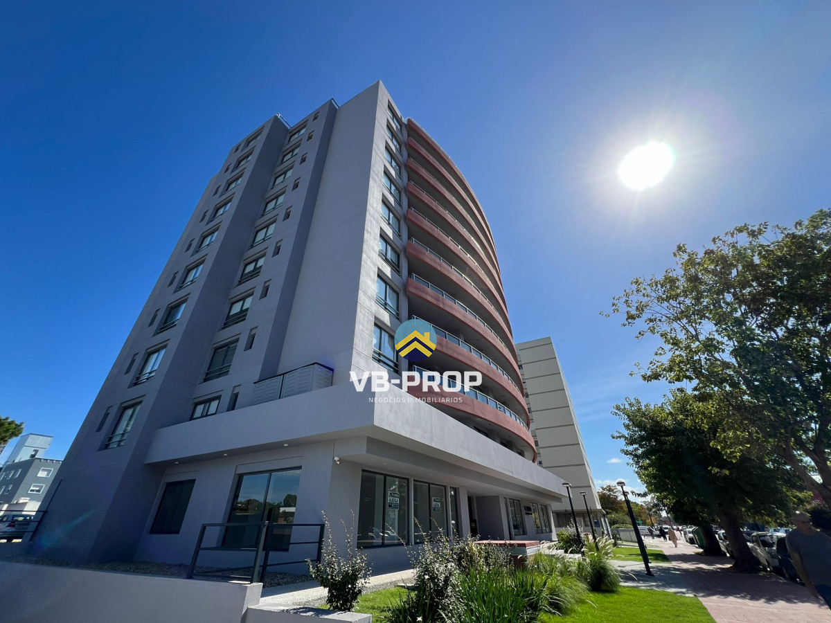 Apartamento ID.310 - Alquiler apartamento 2 dormitorios Edificio Italia Maldonado