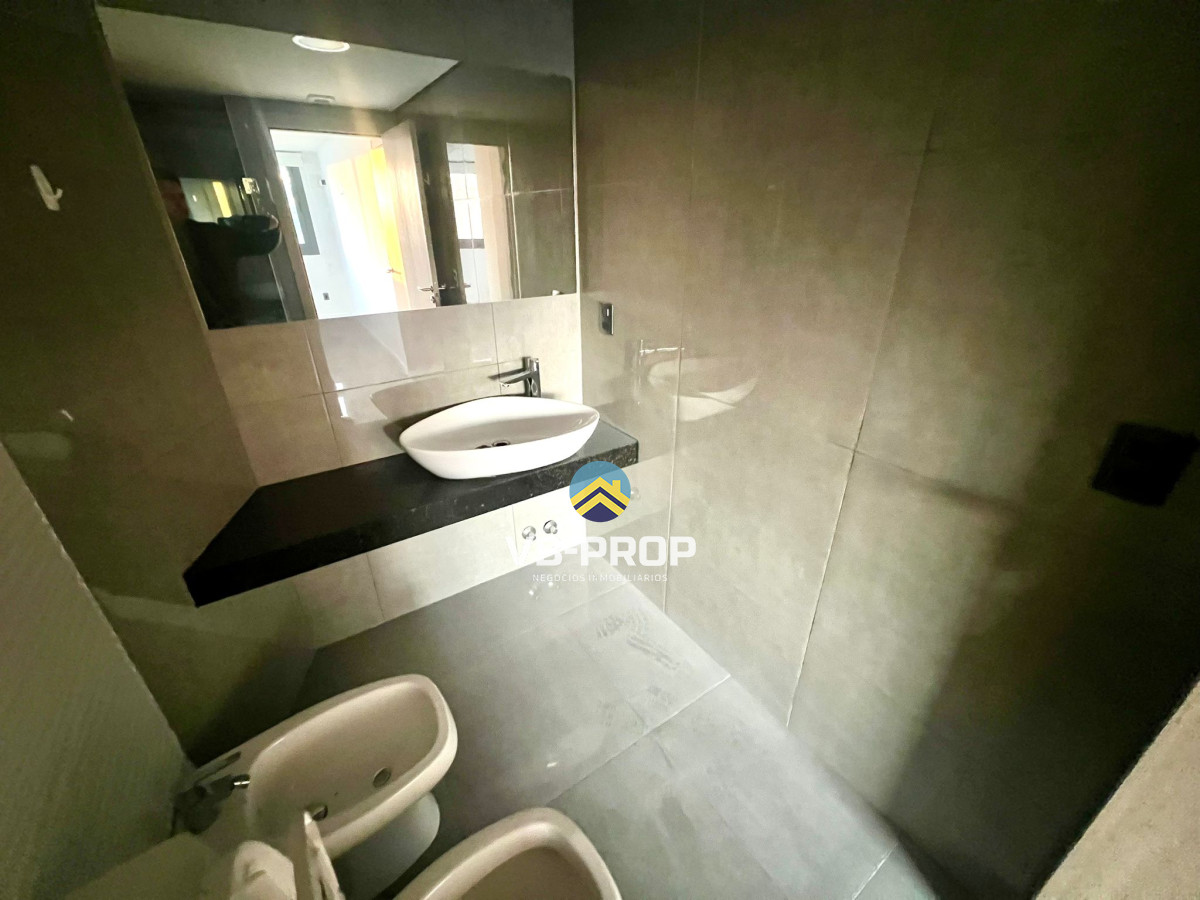 Apartamento ID.430 - Alquiler anual punta del este torre gaudi 2 dormitorios + garaje