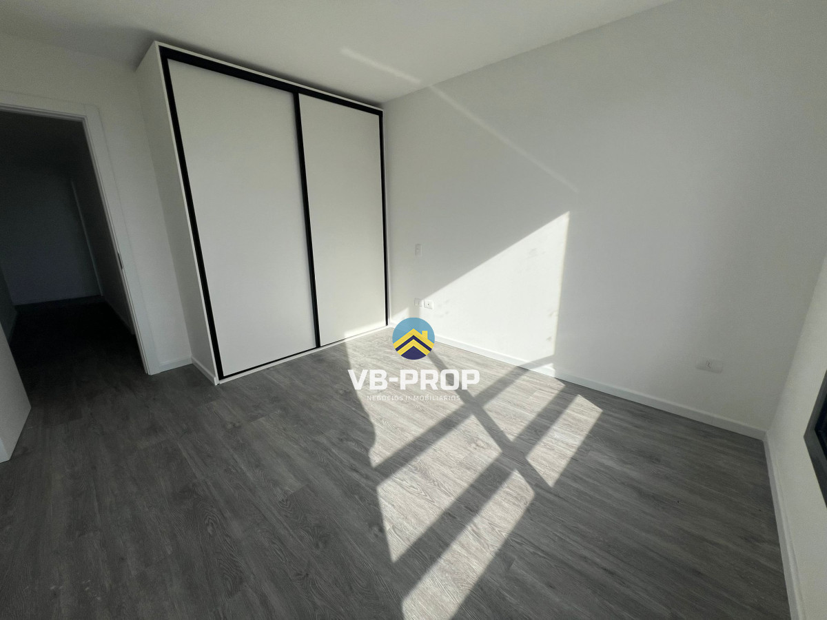 Apartamento ID.381 - Alquiler apartamento 2 dormitorios edificio Italia centro Maldonado 