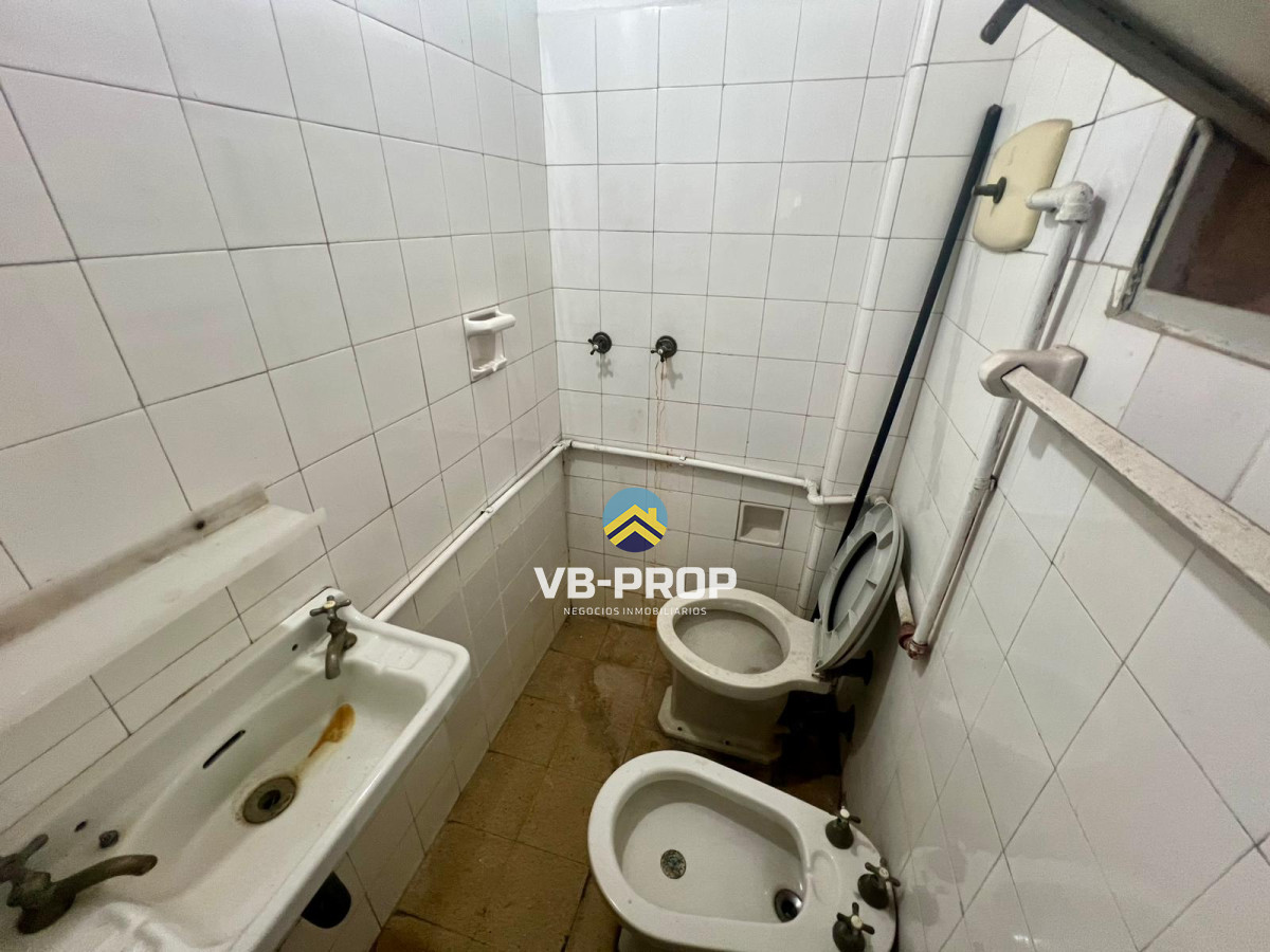Apartamento ID.454 - Venta apartamento centro 3 dormitorios + servicio oficina 
