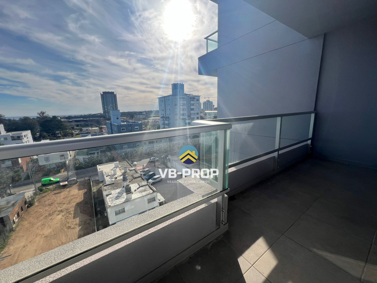 Apartamento ID.381 - Alquiler apartamento 2 dormitorios edificio Italia centro Maldonado 