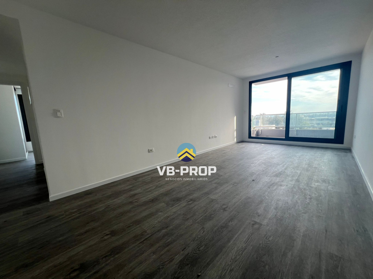 Apartamento ID.381 - Alquiler apartamento 2 dormitorios edificio Italia centro Maldonado 