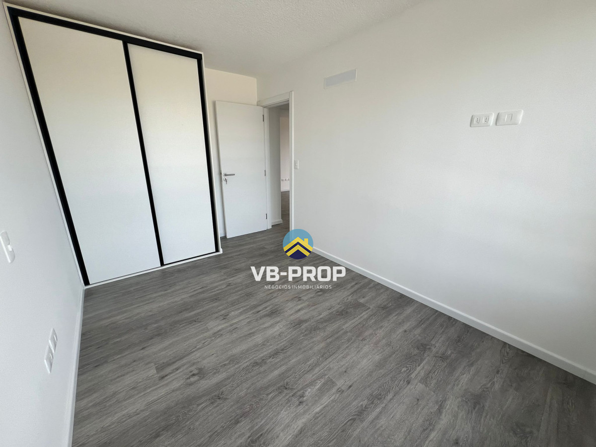 Apartamento ID.310 - Alquiler apartamento 2 dormitorios Edificio Italia Maldonado