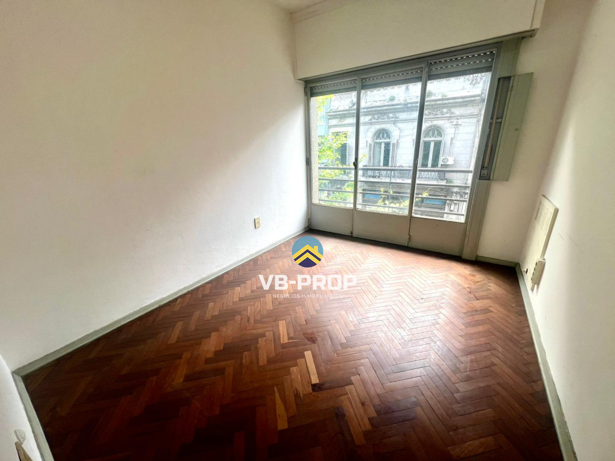 Apartamento ID.454 - Venta apartamento centro 3 dormitorios + servicio oficina 