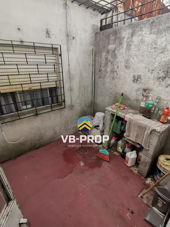 Casa ID.216 - Venta terreno buceo parque Batlle casa 1 dormitorio  