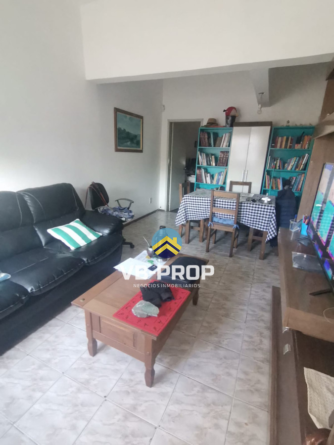 Casa ID.323 - Venta casa 2 dormitorios malvin norte camino carrasco 