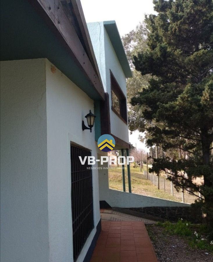 Casa ID.28 - Venta Casa Los Titanes 3 Dormitorios 
