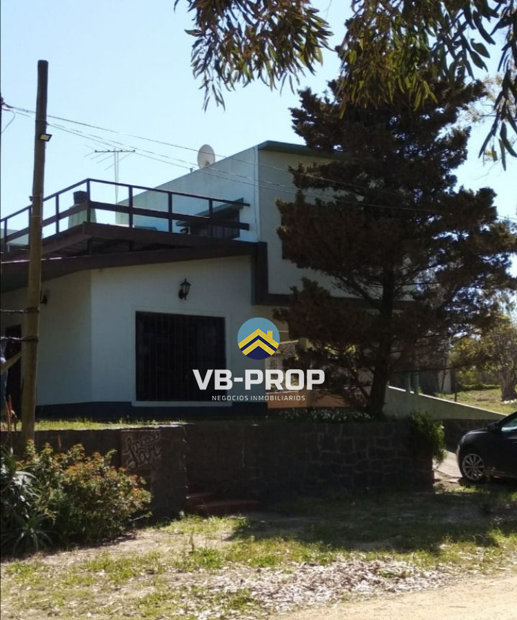 Casa ID.28 - Venta Casa Los Titanes 3 Dormitorios 