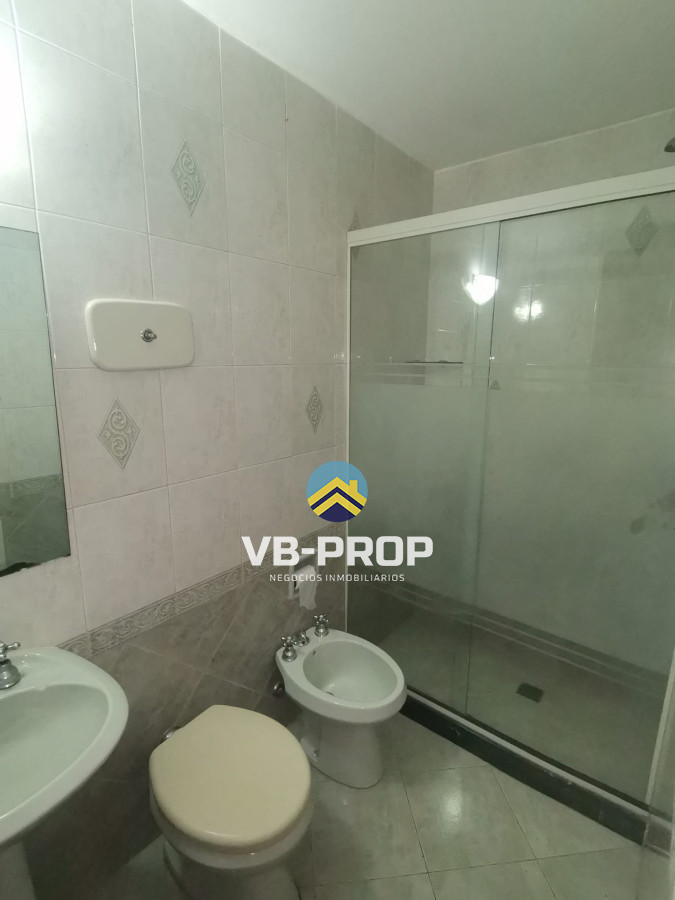 Casa ID.328 - Venta casa Buceo 2 dormitorios + cochera 