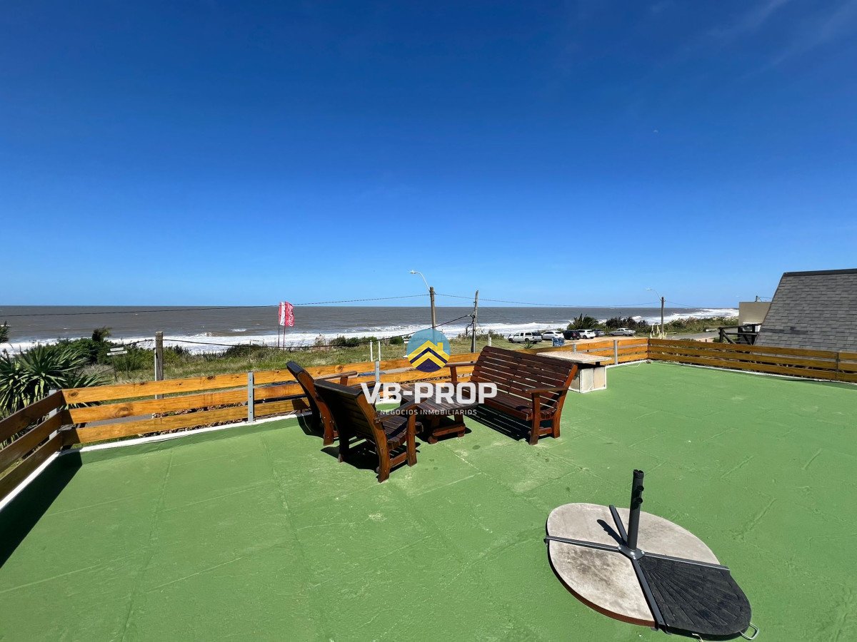 Casa ID.357 - Venta casa cuchilla alta frente al mar 